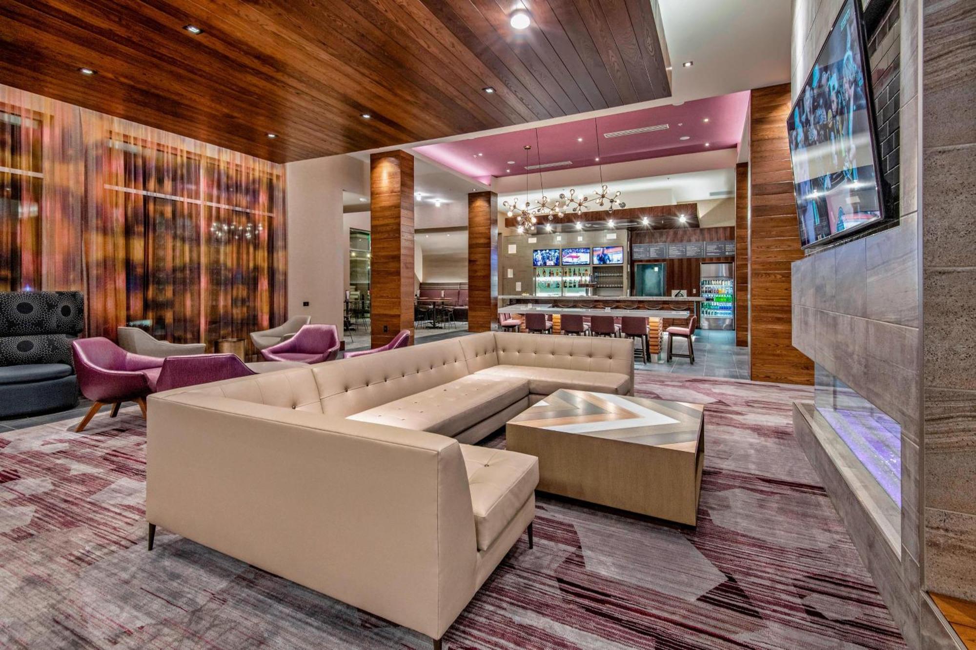 Hotel Courtyard By Marriott Raleigh Cary/Parkside Town Commons Zewnętrze zdjęcie