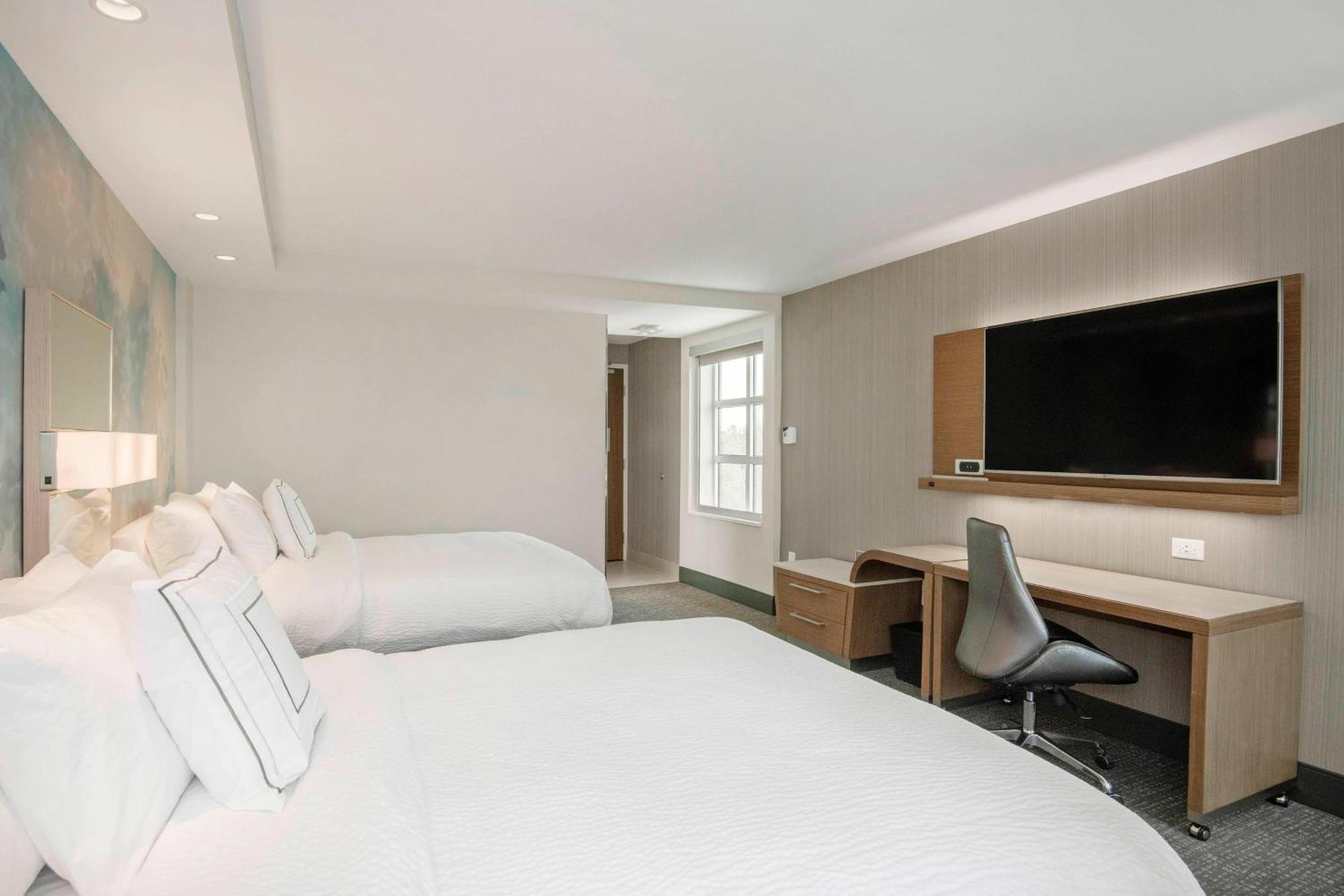 Hotel Courtyard By Marriott Raleigh Cary/Parkside Town Commons Zewnętrze zdjęcie